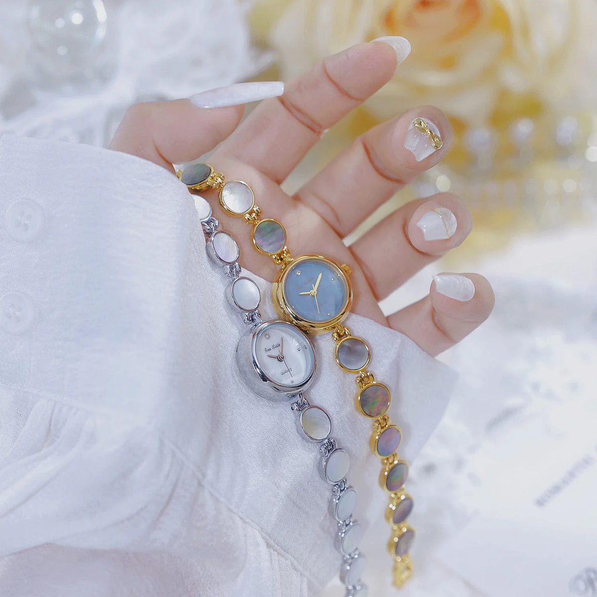 Luxury Ladies Watches Gold Small Dial Natural Shell Bracelet Clock Gifts For Women Lady Fashion Dress Quartz Wristwatch