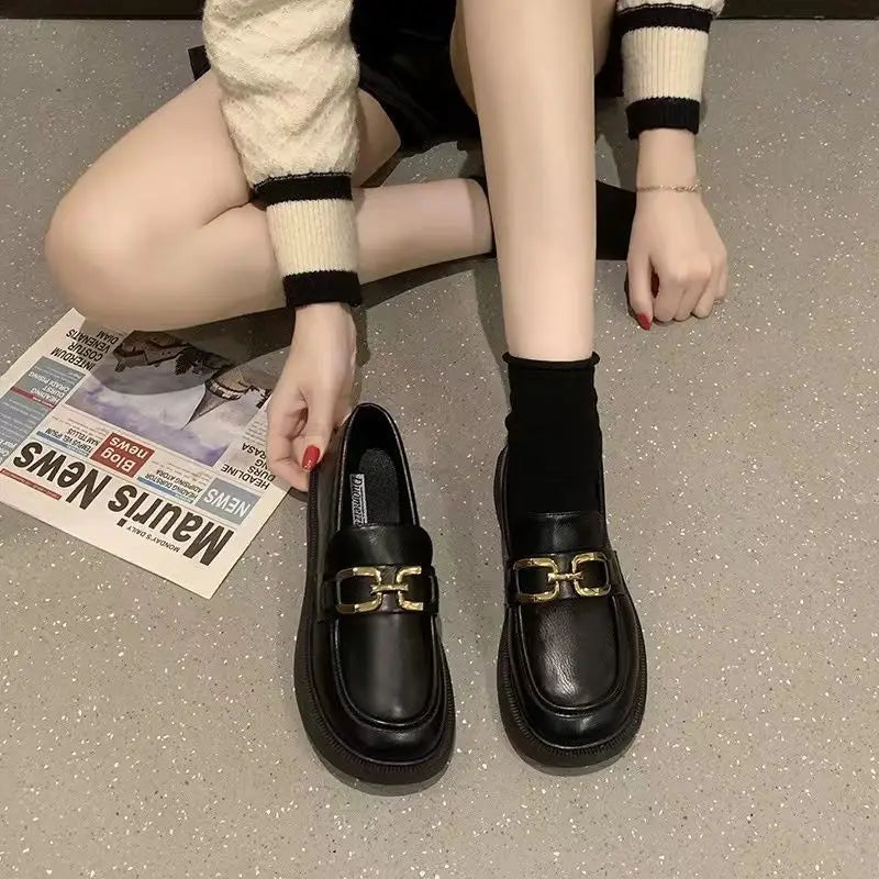 Woman Pumps Cute Black Loafers Low Heel Elegant Shoes For Women Luxury Leather Casual Kawaii Social Premium Fashion Offer