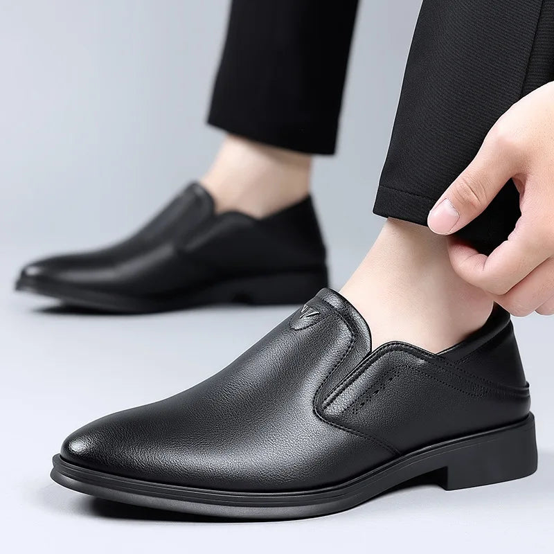 High Quality Men's Dress Shoes Designer Loafers Men Fashion Cow Leather Shoes for Men British Pointed Toe New Designer Shoes Men