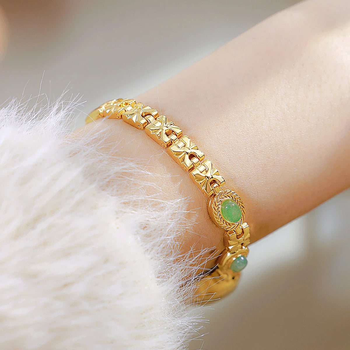 Elegant Women's Watch Jade Bracelet Small Clock Original Brand Fashion Quartz Watches Luxury Golden Wristwatch Gifts For Women