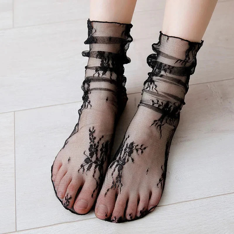 Women's Harajuku Socks Ladies Breathable Transparent Floral Lace Sock Sweet Mesh Fishnet Sock Soft Breathable Socks Hosiery Sox