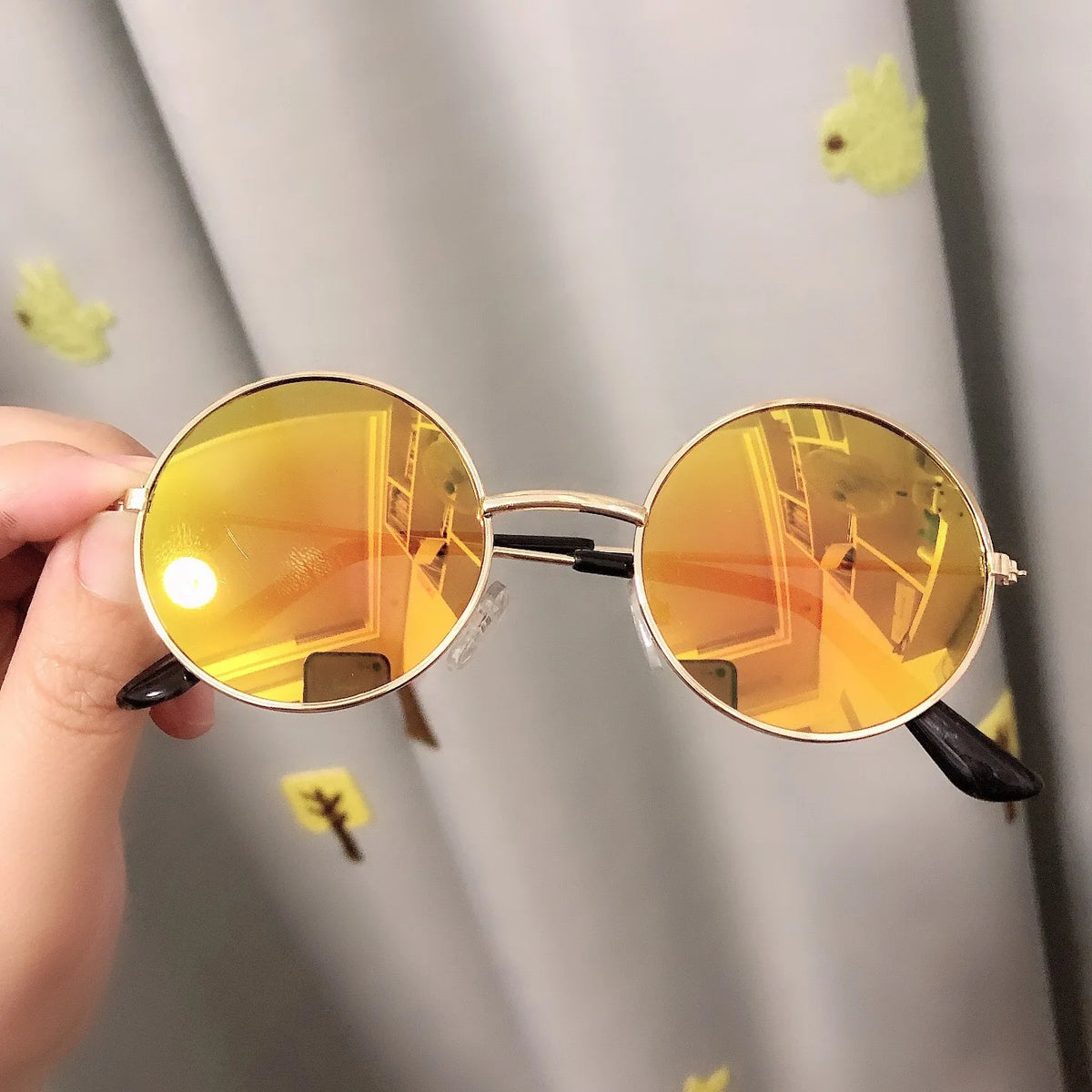 Round Kids Sunglasses Metal Frame Vintage Boys Girls Punk Glasses UV400 Eyeglasses Children 2-8 Years Old Visor Mirror Eyewear