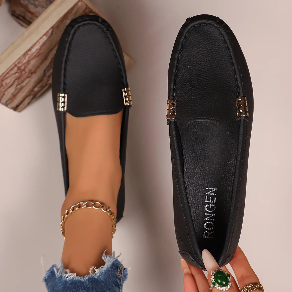 Women's Loafers Lightweight Comfort Walking Flat Shoes Soft Sole Ballet Flats Slip on Loafers Leather Casual Shoes Zapatos Mujer