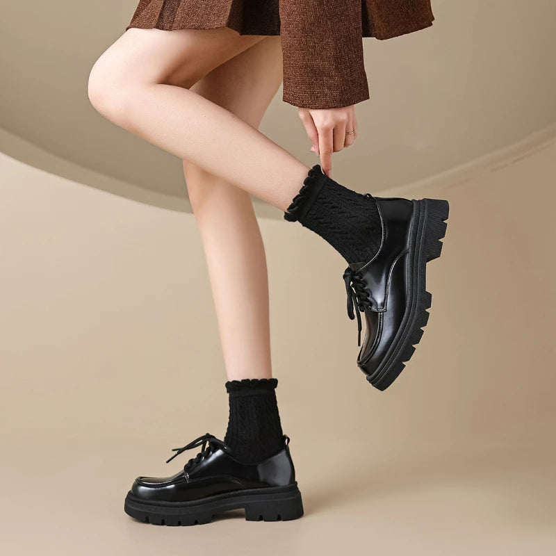 Women Black Lace Up Platform Loafers Retro British Style Leather Shoes Soft Sole Minimalist Casual Daily Footwear