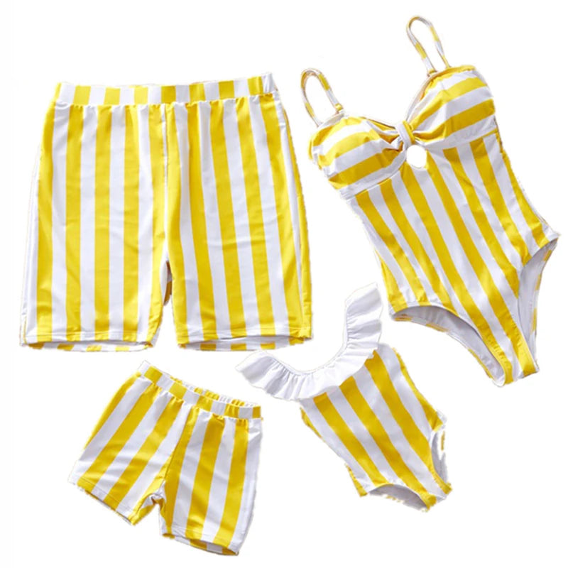 2026 New Family Matching Swimsuits One-Piece Mother Daughter Swimwear Father Son Swim Shorts Beach Mommy and Men Clothes Outfits