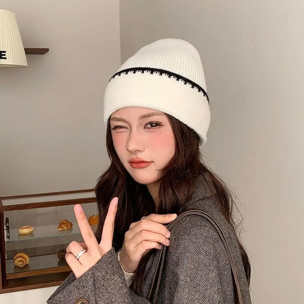 Women's Fashion Ear Protection Warm Knitted Hat Simple Trendy Full Coverage Beanies Versatile Cold Hat Autumn Winter Outdoor