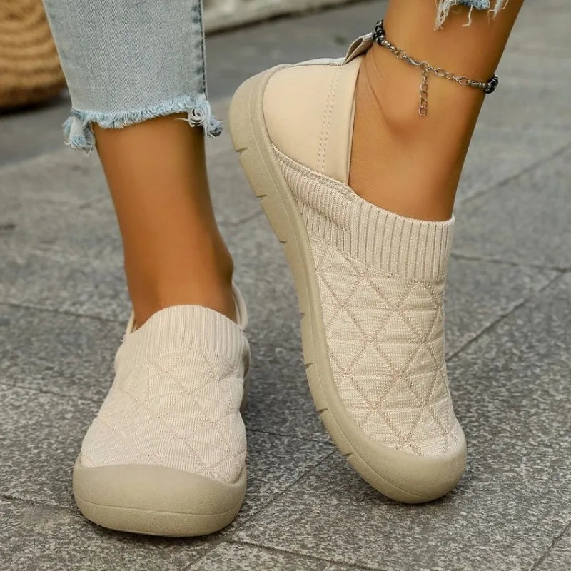 Women's casual sports shoes 2026 new multi-occasion can wear comfortable shoes light cloth home shoes