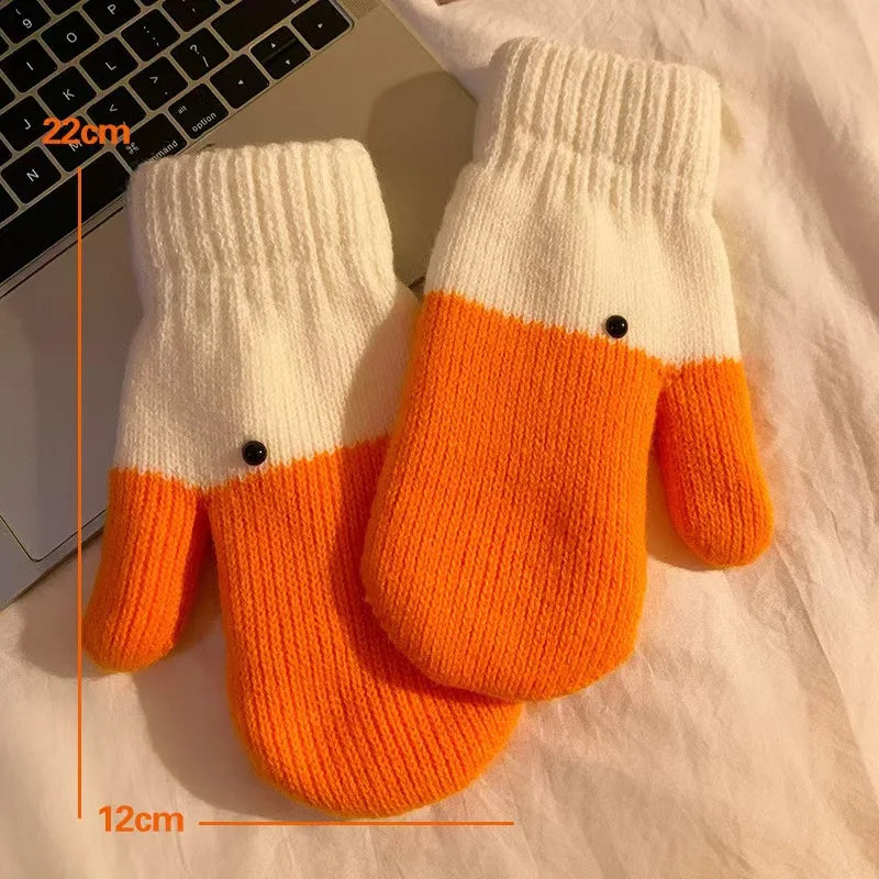 1 pair funny and cute big goose handmade mitten-like gloves for women, thickly lined and warm suitable for couples as a gift