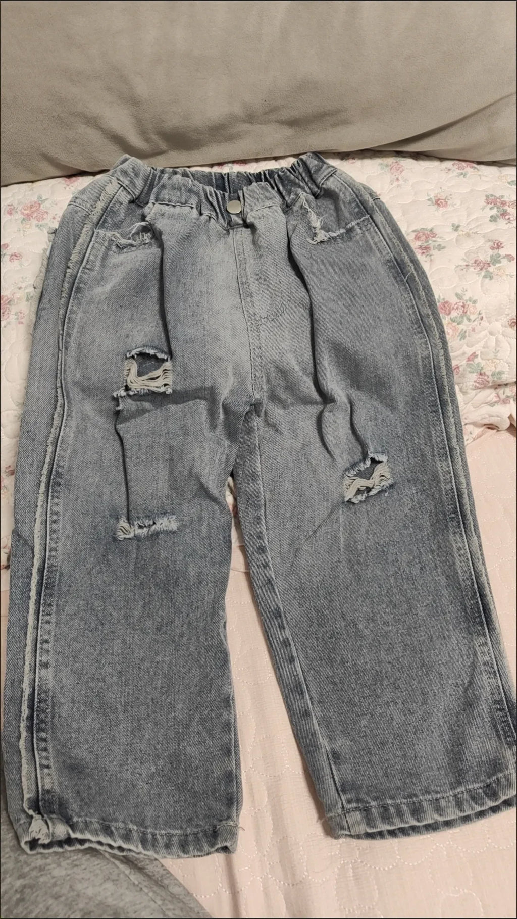 Kids Jeans Fashion Cartoon Ripped Denim Pants Jeans for Girls and Boys Korean Children Clothes Wide Leg Pants 2-10 Y Bottom Part