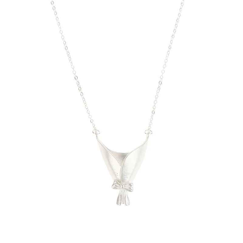 Trendy Fashion Jewelry for Women, Small Flower Bouquet Pendant Clavicle Choker