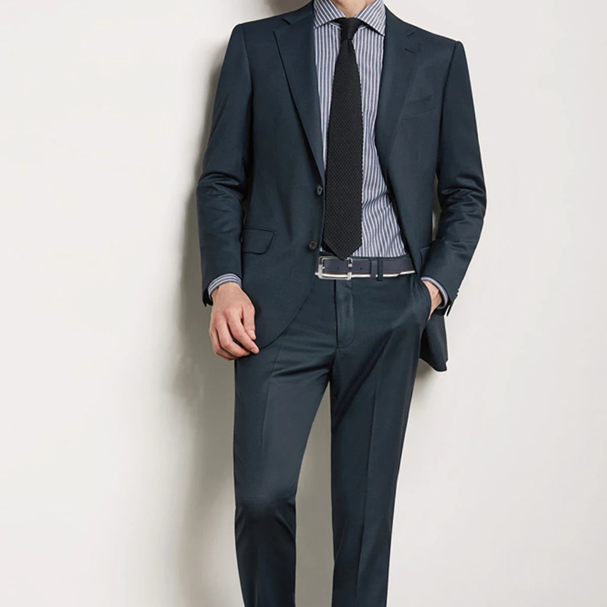 Men's belt, with high recognition and a design that combines classic and modern elements, is suitable for men who pursue a sense