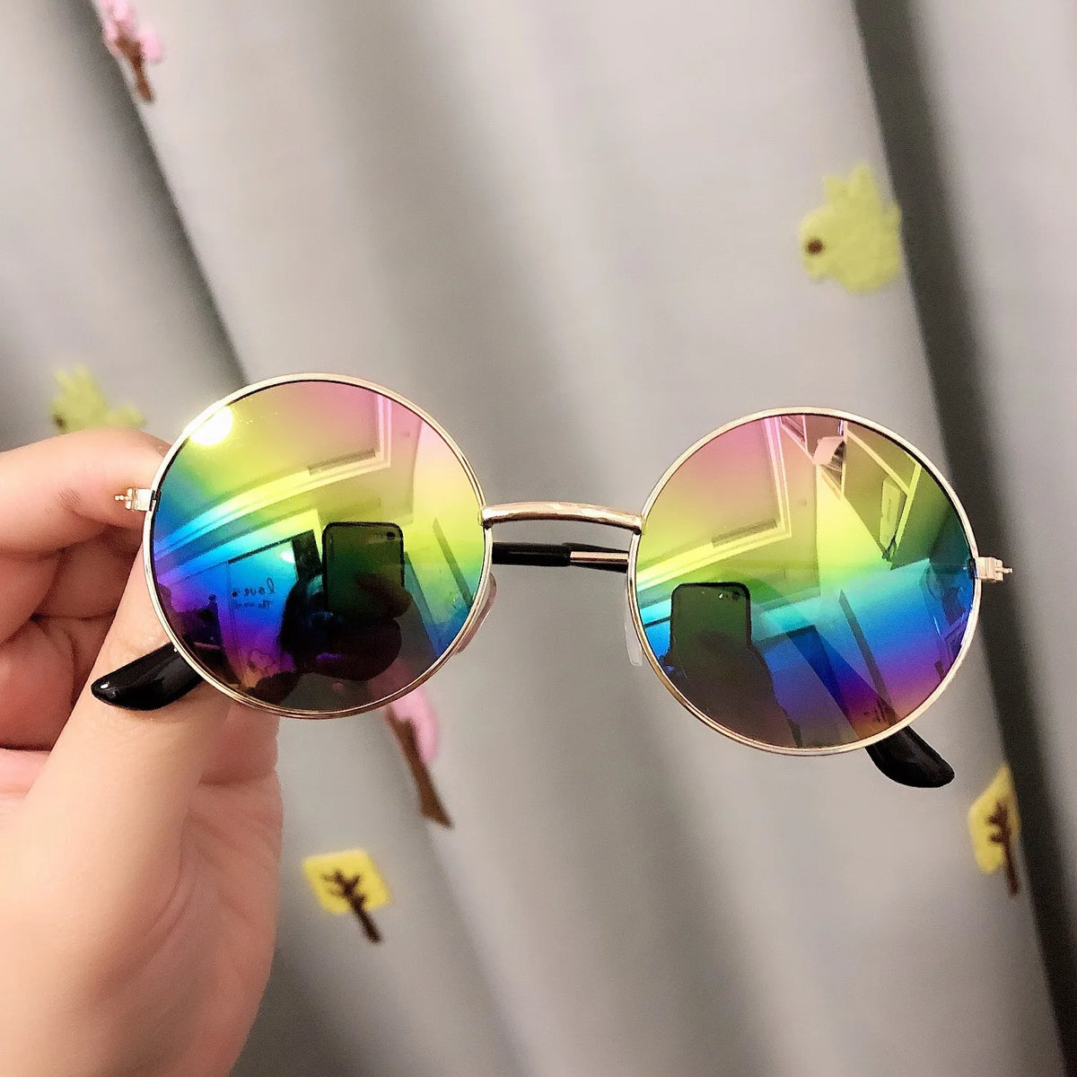Round Kids Sunglasses Metal Frame Vintage Boys Girls Punk Glasses UV400 Eyeglasses Children 2-8 Years Old Visor Mirror Eyewear
