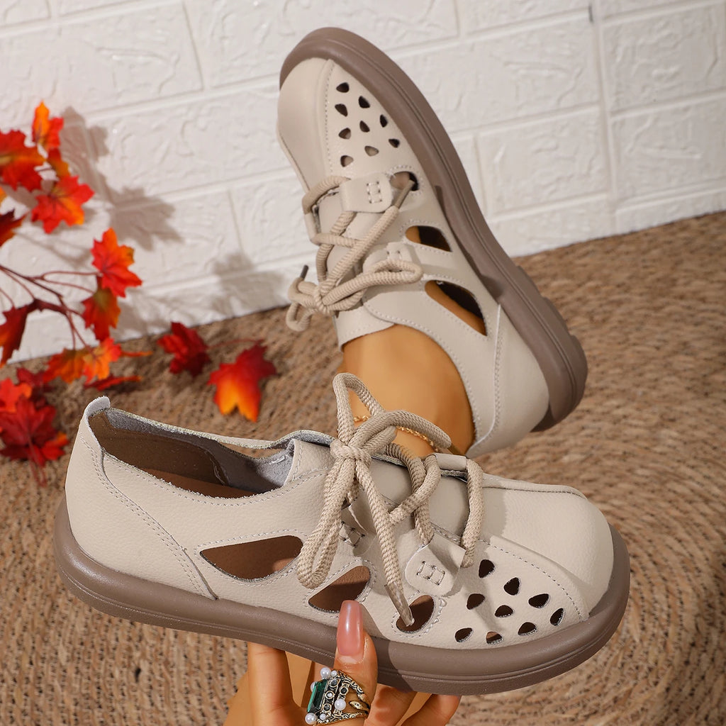 Women Sneakers Retro Luxury Brand Woman Flat Sandals Summer Hollow Designer Flat Shoes Casual Soft Bottom Platform Sneakers