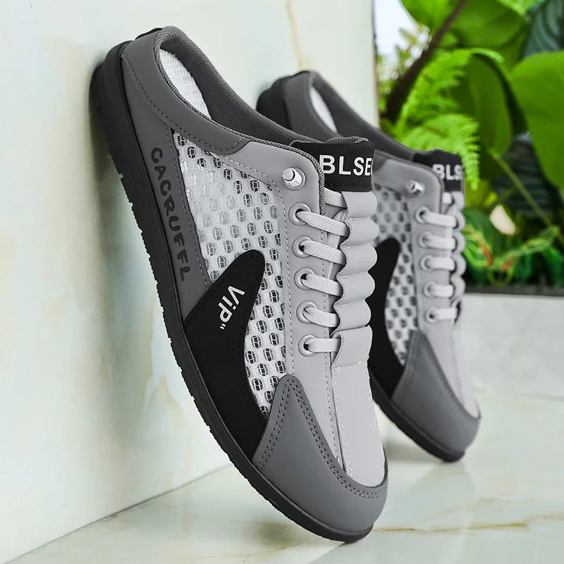 【Sports Shoes】Men's Fashionable and Trendy Non-Slip Wear-Resistant Casual Shoes Men's Walking Shoes