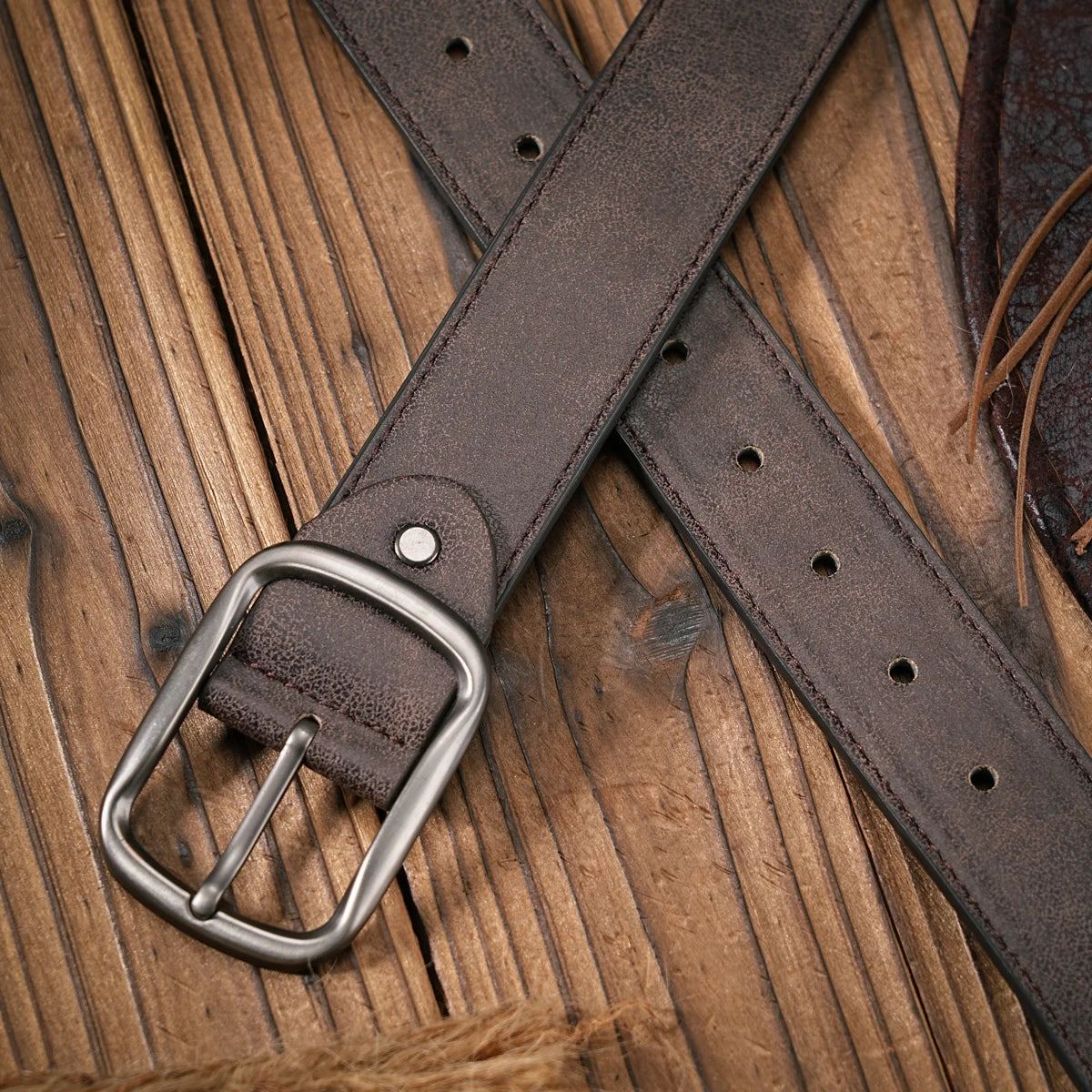 Men - Women - Western Denim - PU Leather - Belt - Vintage Jeans with Carved Buckle Brown Belt