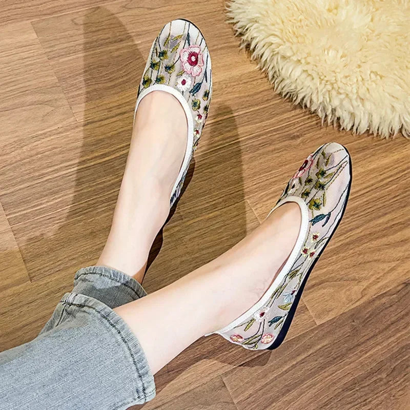 2025 Embroidery Flower Design Loafers Women Fashion Light Breathable Mesh Mules Flat Shoes Shallow Mouth Non Slip Ballet Shoes