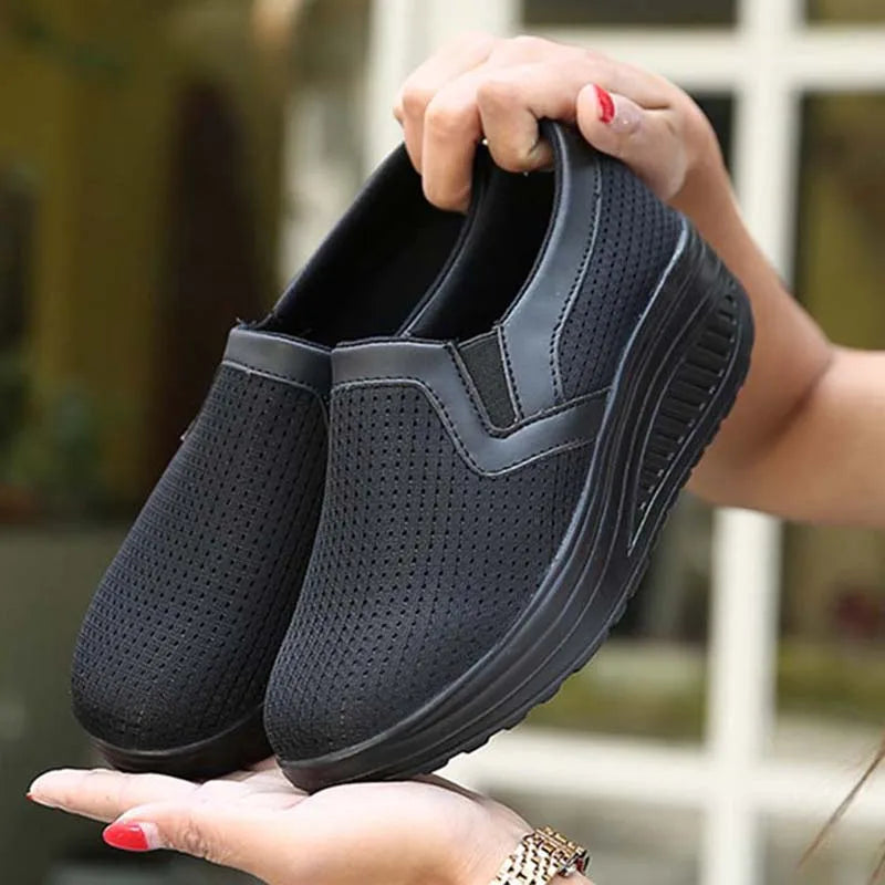 Women's Shoes Fashion 2021 Woman Vulcanized Shoes New Female Sneakers Flat Comfortable Women Sneakers Zapatillas Mujer Casual