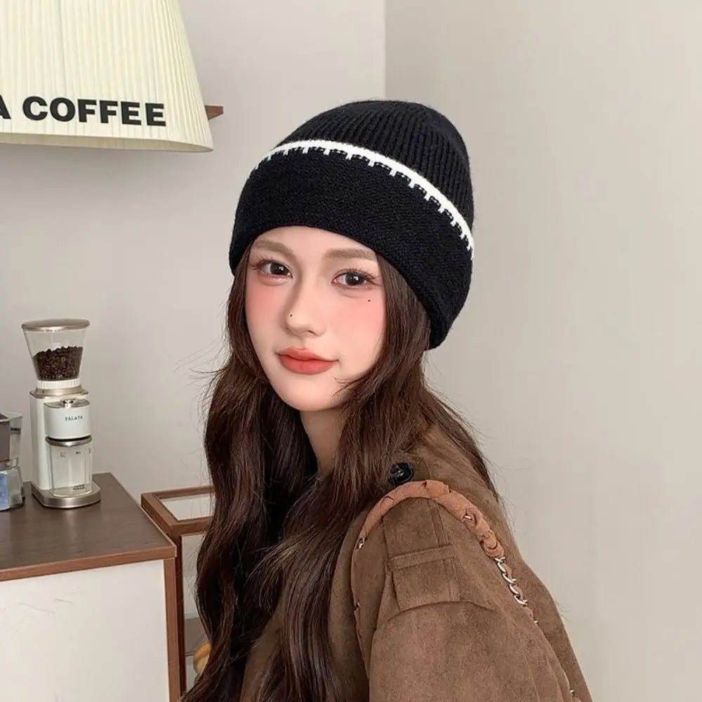 Women's Fashion Ear Protection Warm Knitted Hat Simple Trendy Full Coverage Beanies Versatile Cold Hat Autumn Winter Outdoor