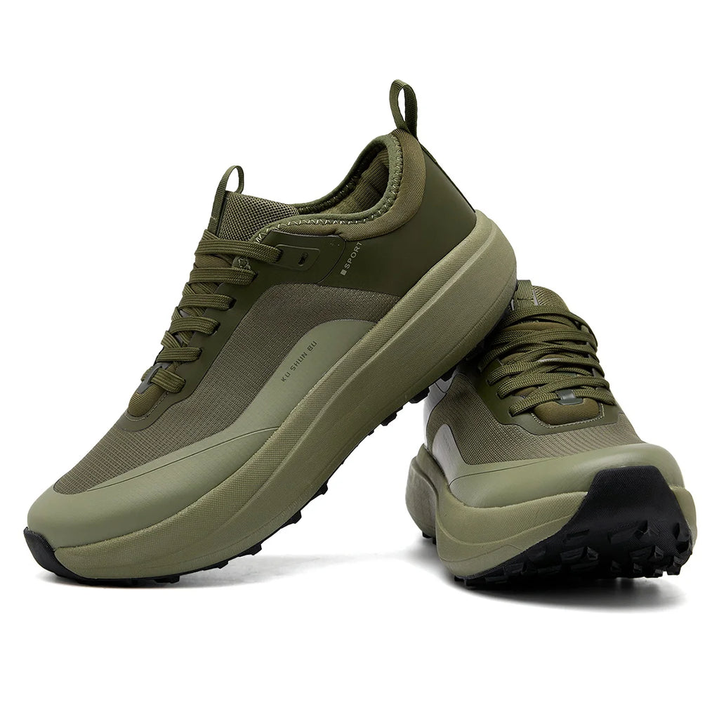Men's Outdoor Athletic Shoes with Anti-Slip, Wear-Resistant, Breathable, and Casual Design in Black
