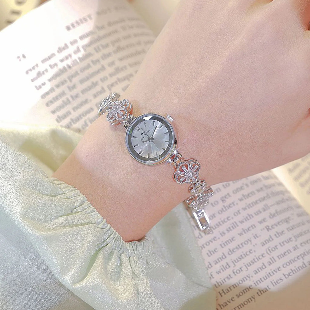 Watches For Women Fashion Elegant Gold Silver Bracelet Small Quartz Wristwatch 2025 Women's Lucky Watch Girlfriend Lovers Gift