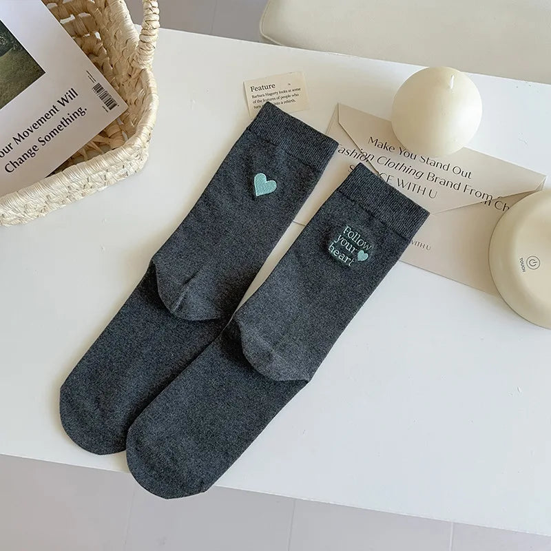 Fashion Socks For Women Autumn Designer socks Loose Socks Cotton Embroidery Heart Trendy Letter Simple Crew Socks Women Street