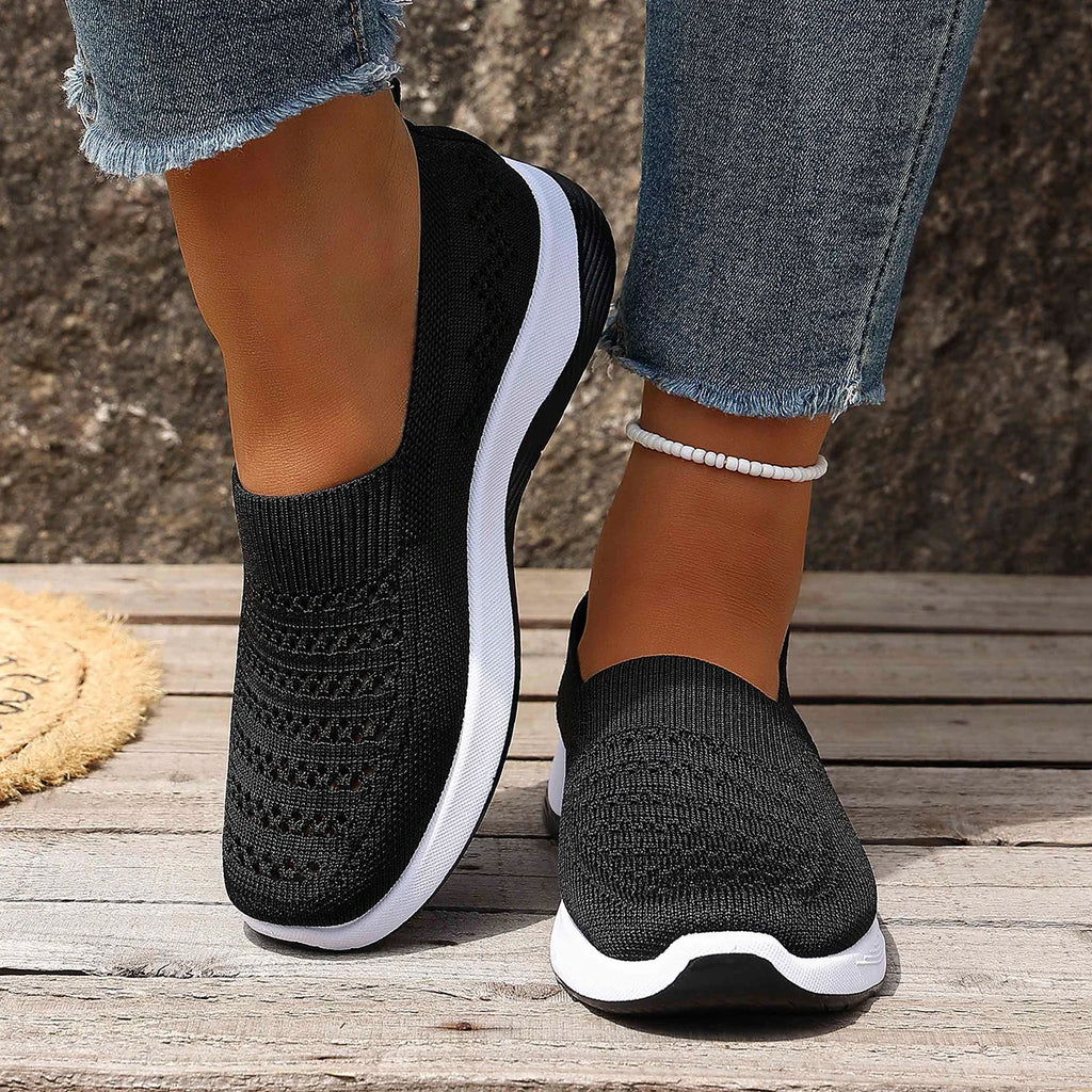 2026 New Women's Easy-Wear Low-Top Walking Sneakers, Breathable Mesh Upper Lightweight Casual Shoes