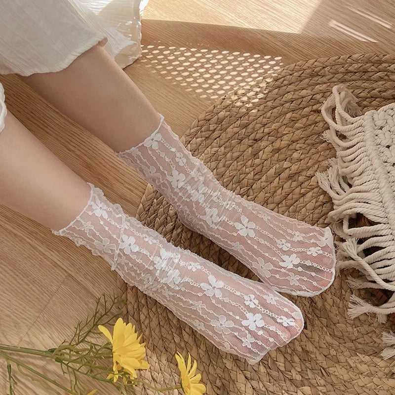 Women's Harajuku Kawaii Ladies Breathable Transparent Floral Lace Socks Sweet Mesh Fishnet Socks Soft Funny Socks Hosiery