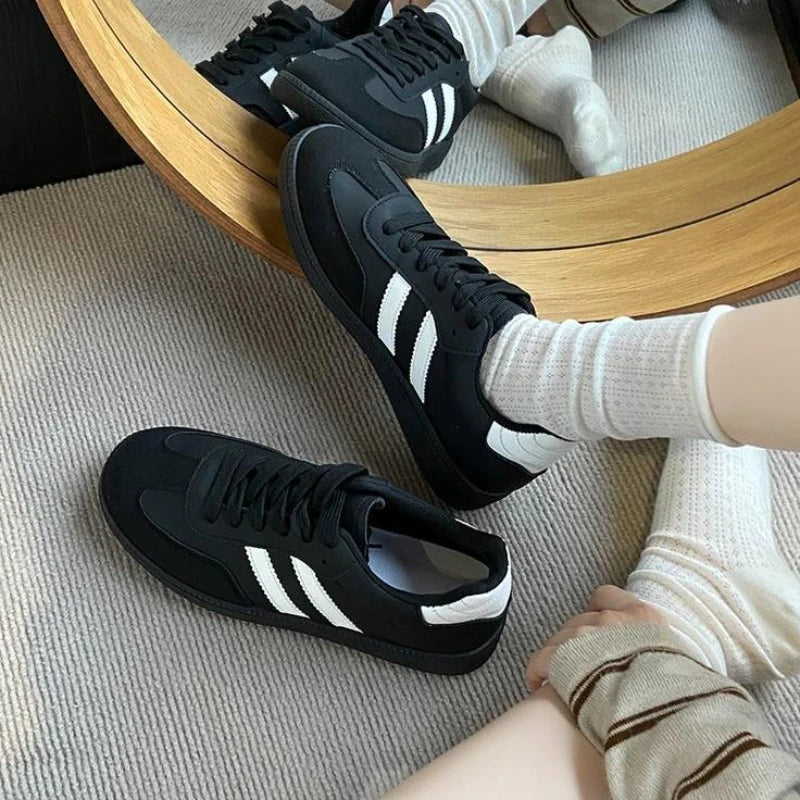 Women Tennis Sneakers Flats Ladies Fashion Lace-Up Vulcanized Shoes  Autumn Outdoor Trainers Student Board Shoes Women  Footwear