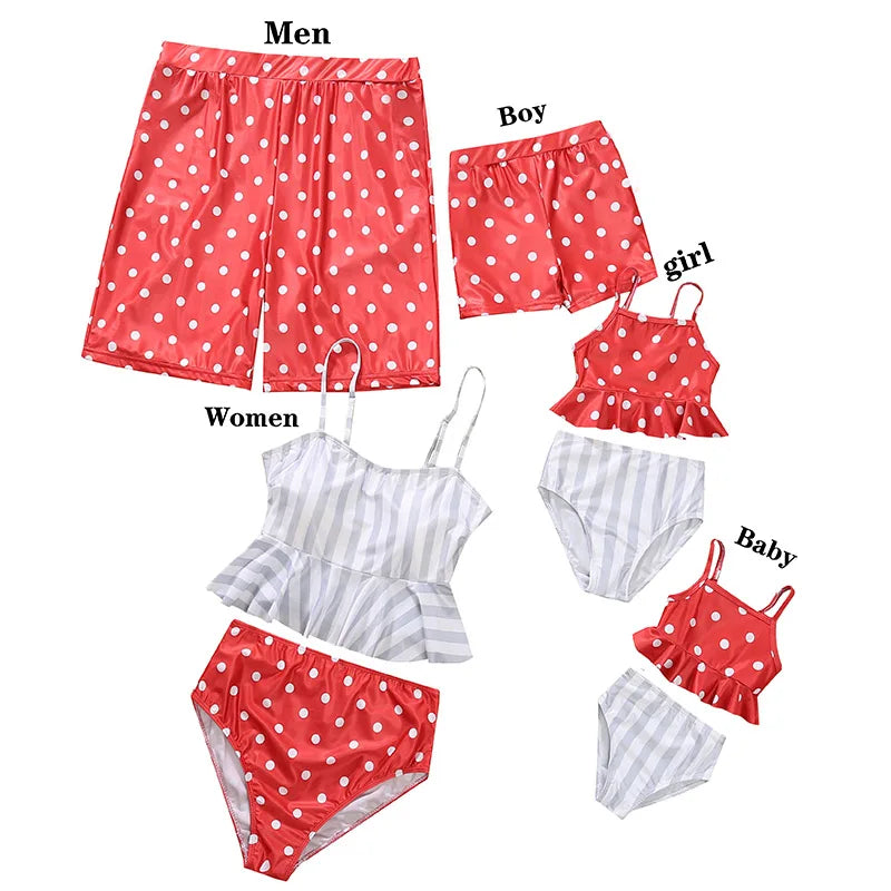 2026 New Family Matching Swimsuits One-Piece Mother Daughter Swimwear Father Son Swim Shorts Beach Mommy and Men Clothes Outfits