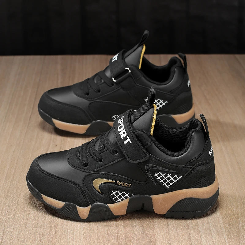 A pair of children's leather sports shoes for all seasons, breathable, comfortable and soft casual shoes, 28-39，FED-8877