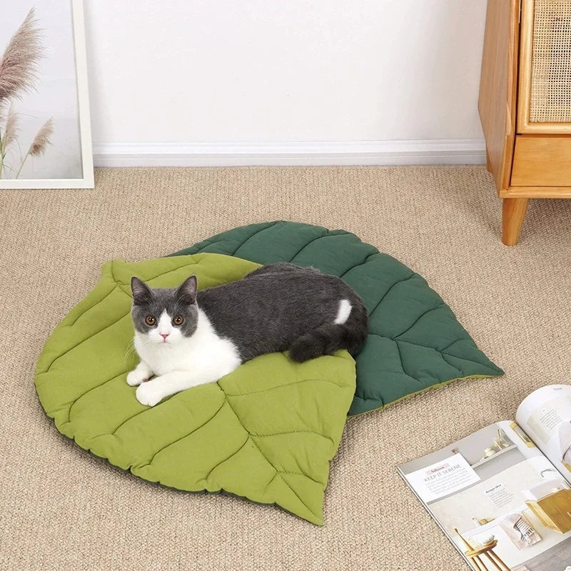 Soft Leaf Shaped Cat Bed Dog Bed Pet Sleeping Mat Cozy Quilted Cushion Four Seasons Puppy Kitten Resting Pad