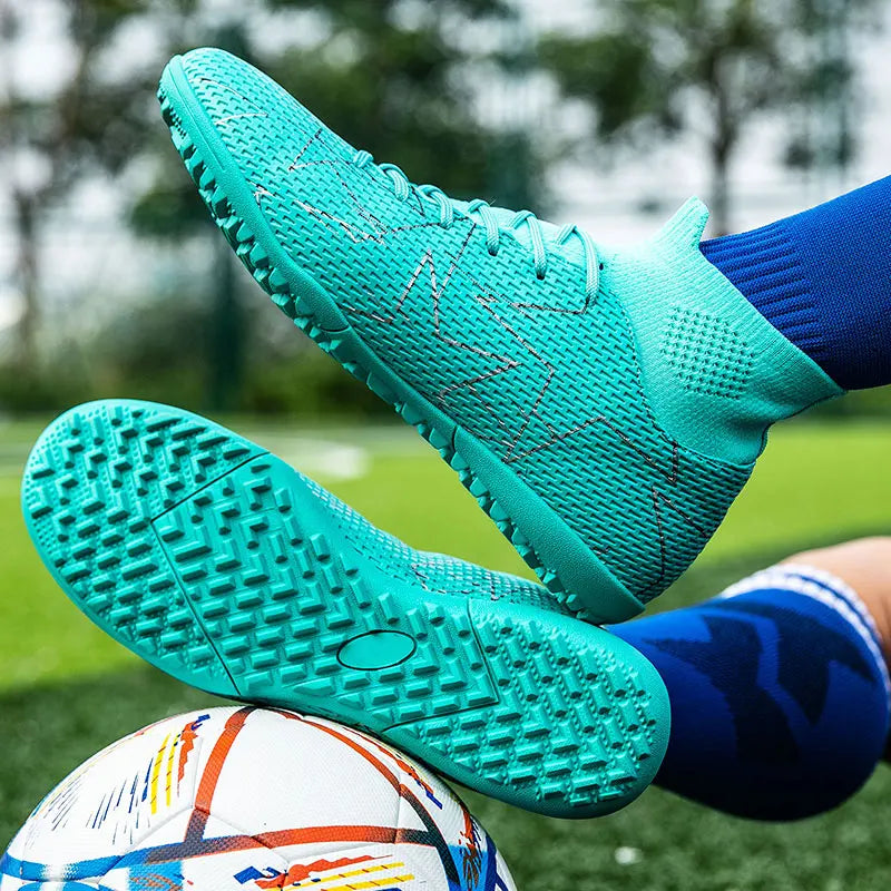 A pair of youth four-season leather football shoes with stud detailing, durable high-top design, sizes 35-46，JC-23152-1