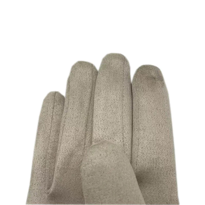 The new fashionable touch screen gloves for women in winter are stylish for driving, keep warm and are windproof when skiing. Th
