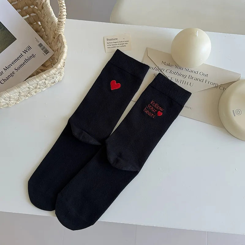 Fashion Socks For Women Autumn Designer socks Loose Socks Cotton Embroidery Heart Trendy Letter Simple Crew Socks Women Street