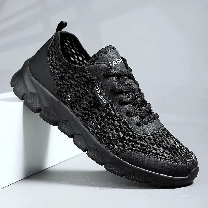 New Men Casual Sport Shoes Breathable Lightweight Sneakers Outdoor Mesh Black Running Shoes Athletic Jogging Tenis Walking Shoes