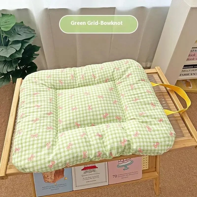 Cute Soft Checkered Bow Pet Bed Universal Four Season Usage Dog and Cat Cotton Mattress Furniture and Accessories for Pets.