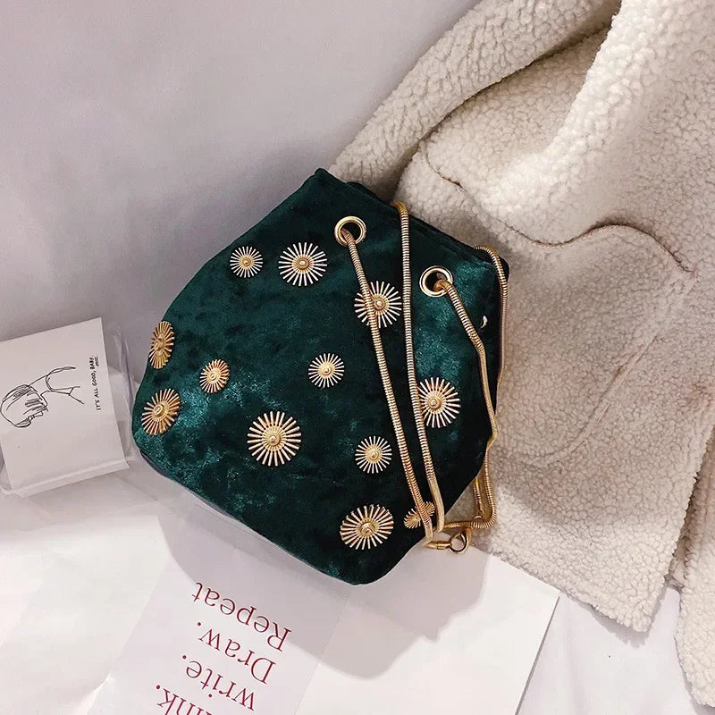 New Women's Shoulder Bags Bucket Bag Elegant Velvet Handbag Tote Crossbody Bag with Golden Chain Shoulder Strap