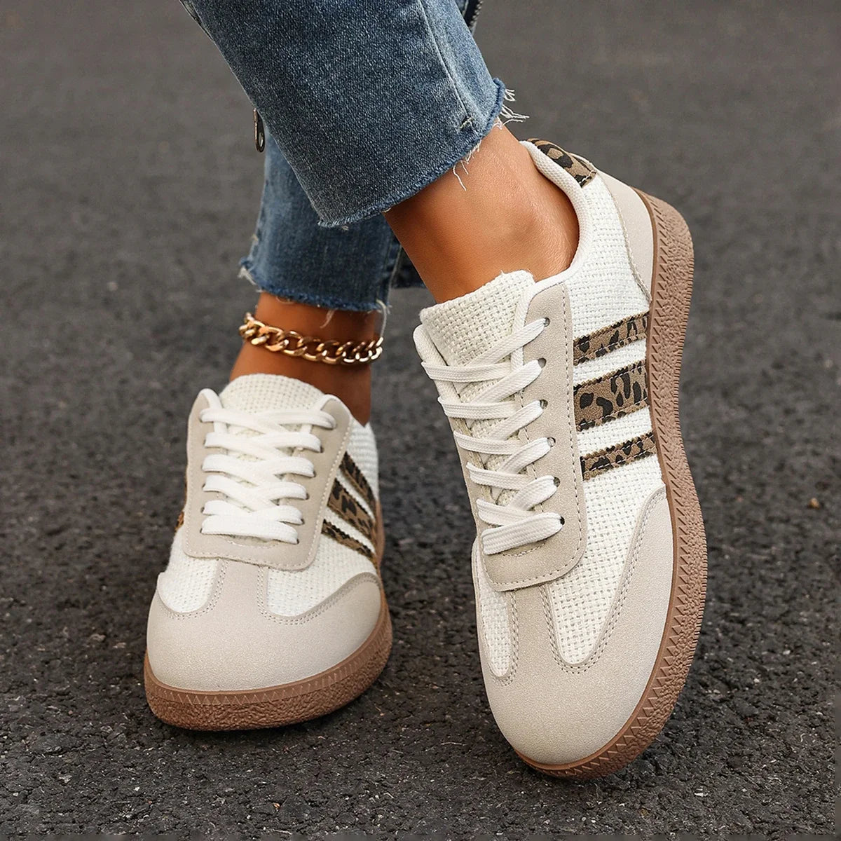 2025 New Women Sneakers Fashion Casual Flats Vulcanize Shoes Round Toe Lace Up Comfortable Flat Shoes for Women Zapatos De Mujer