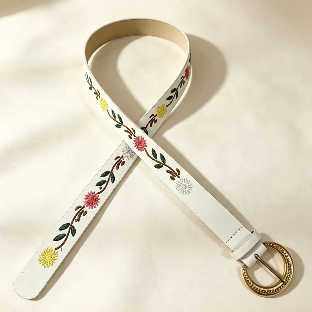 1 piece of women's belt with embroidered Bohemian style, suitable for daily outings and travel, paired with jeans and skirt
