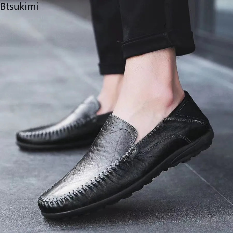 New 2026 Autumn Men's Leather Loafers Slip on Business Casual Leather Shoes Classic Soft Moccasins Hombre Breathable Flats Shoes