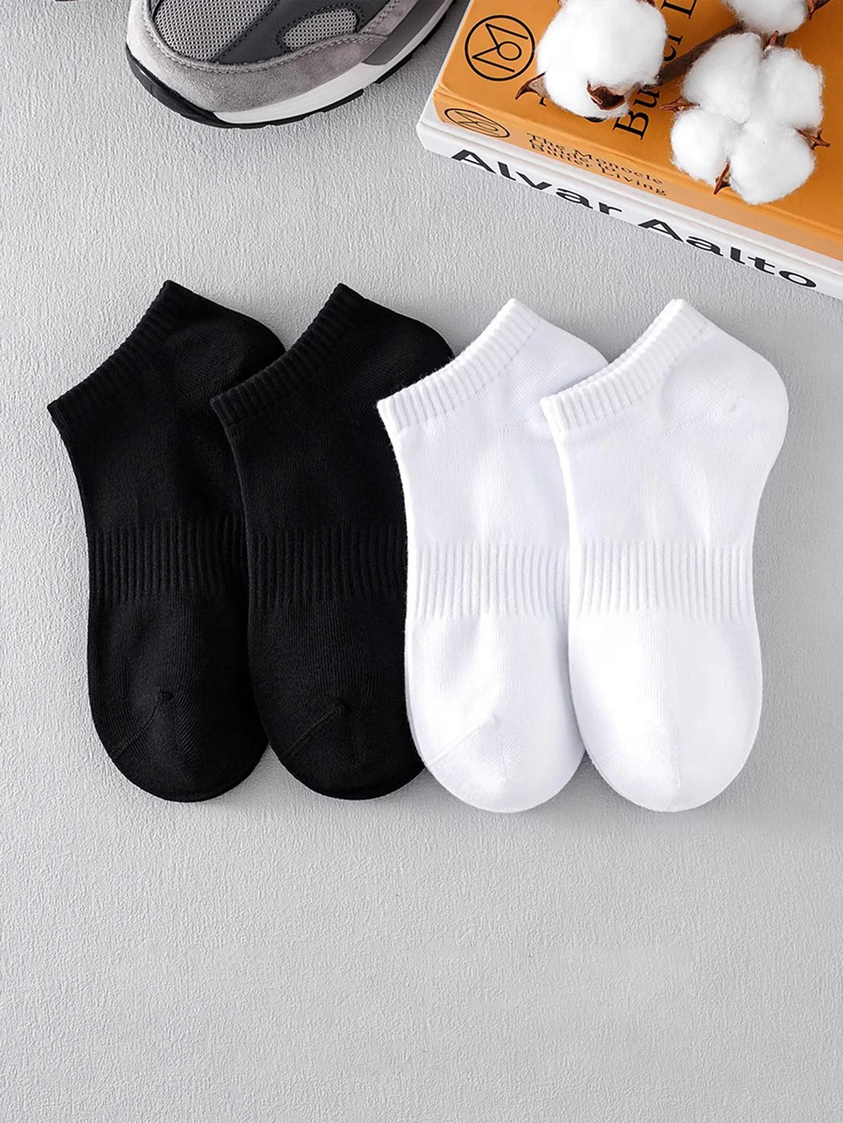 10 Pairs Sports Socks, White No-Show Socks, Sweat-Absorbent and Breathable, Suitable for Tennis, Badminton, Professional Running, Men's Basketball