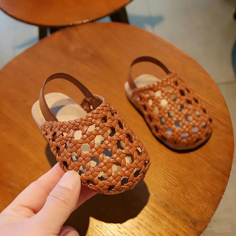 Kids Casual Sandals Weave Trendy Girls Casual Shoes Soild Color Versatile 2026 Brand New Children Fashion Walking Shoes Soft