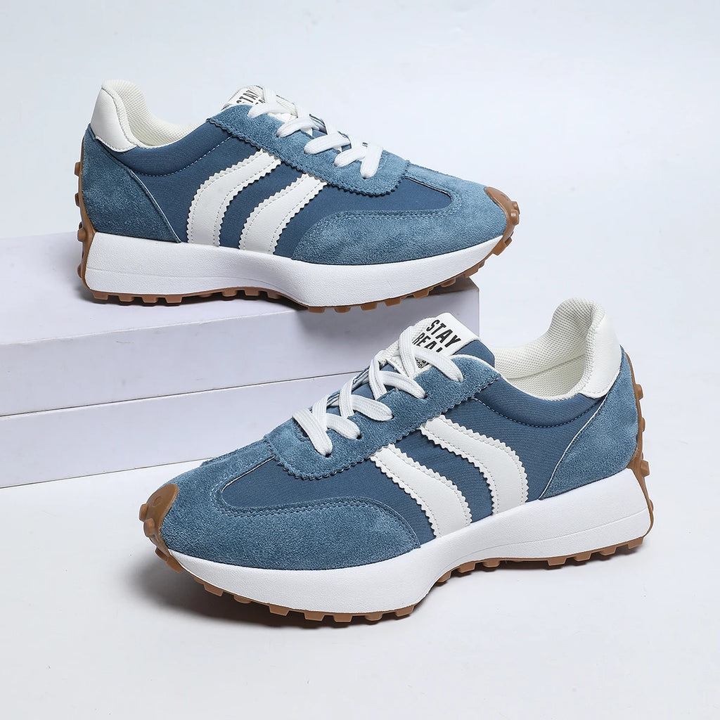 Women Sneakers 2026 New Spring Autumn Brand Vulcanize Shoes Casual Footwear Light Flat Breathable Shoes Women Zapatos De Mujer