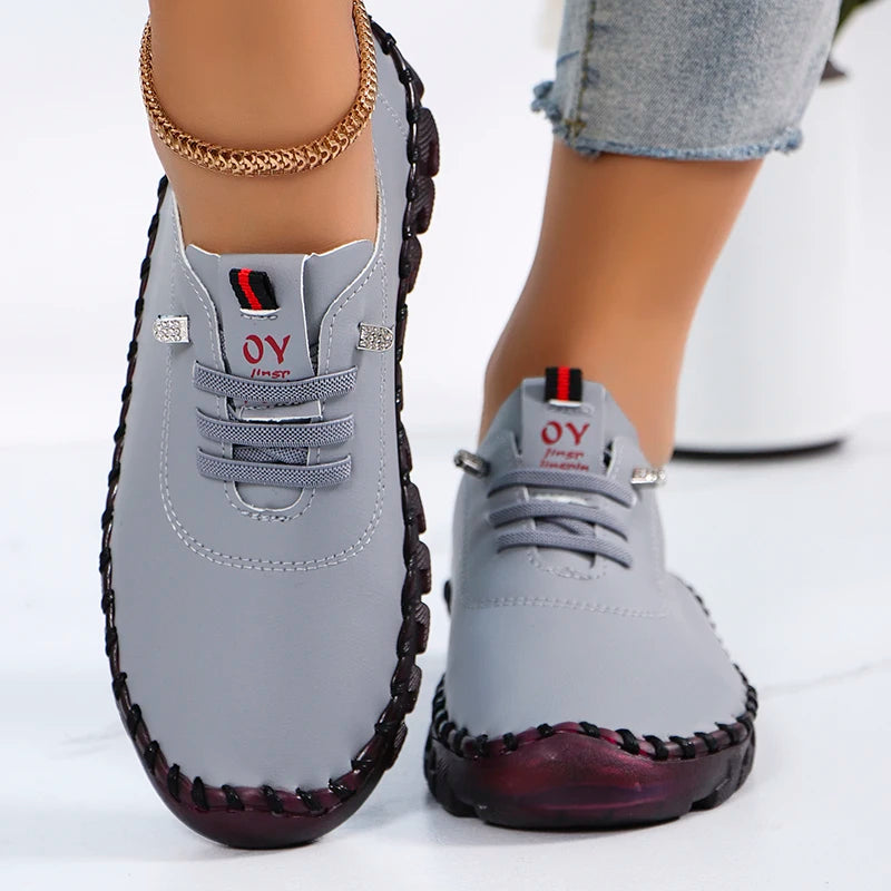 Women Sneakers Lightweight Comfortable Sneakers Women Large Size Soft Leather Sports Shoes Women 2025 New Flat Running Shoes