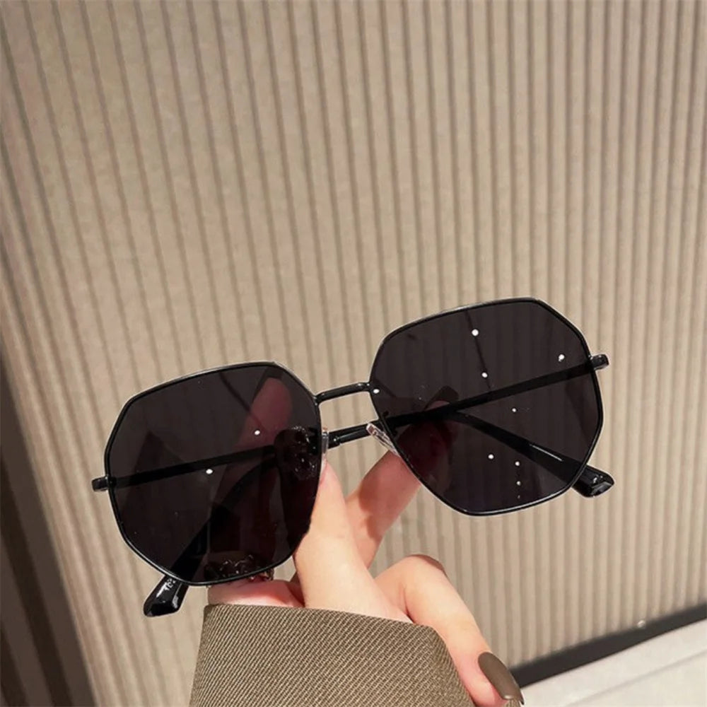 Women Metal Sunglasses Oversize Polygon Frame Color Lenes Sun Glasses Outdoor Eyewear for Driving Travel Beach 2025 Trendy