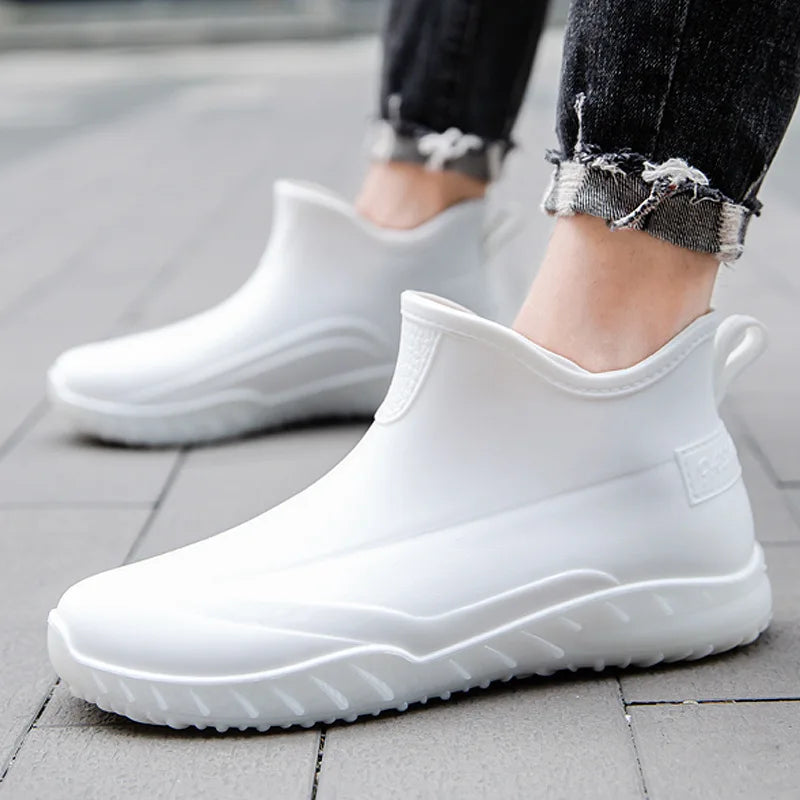 Men's Fashion New Waterproof Shoes Outdoor antislip lowrise rain boots Trendy light male footwear Comfort casual British flat