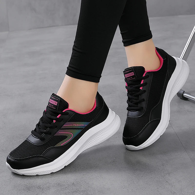 Sports shoes for women in spring and summer, lightweight, non-slip and shock-absorbing, student running shoes, mother soft-soled