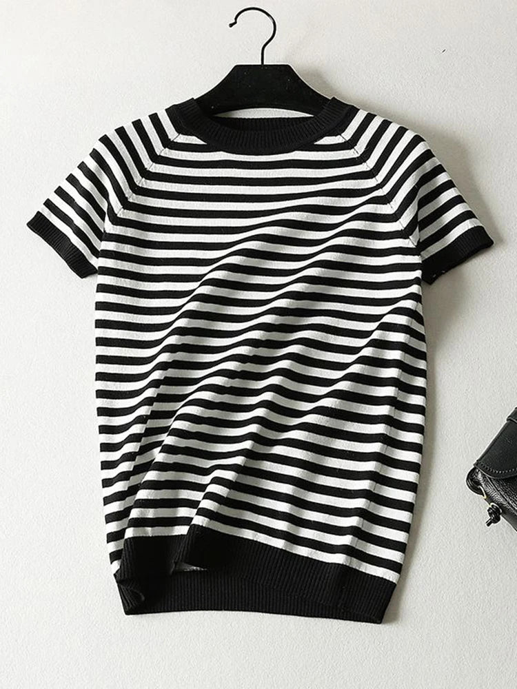 Summer Short Sleeve Striped Pullover Women Sweater Knitted 2022 Sweaters O-Neck Tops Korean Pull Femme Jumper Female White Black