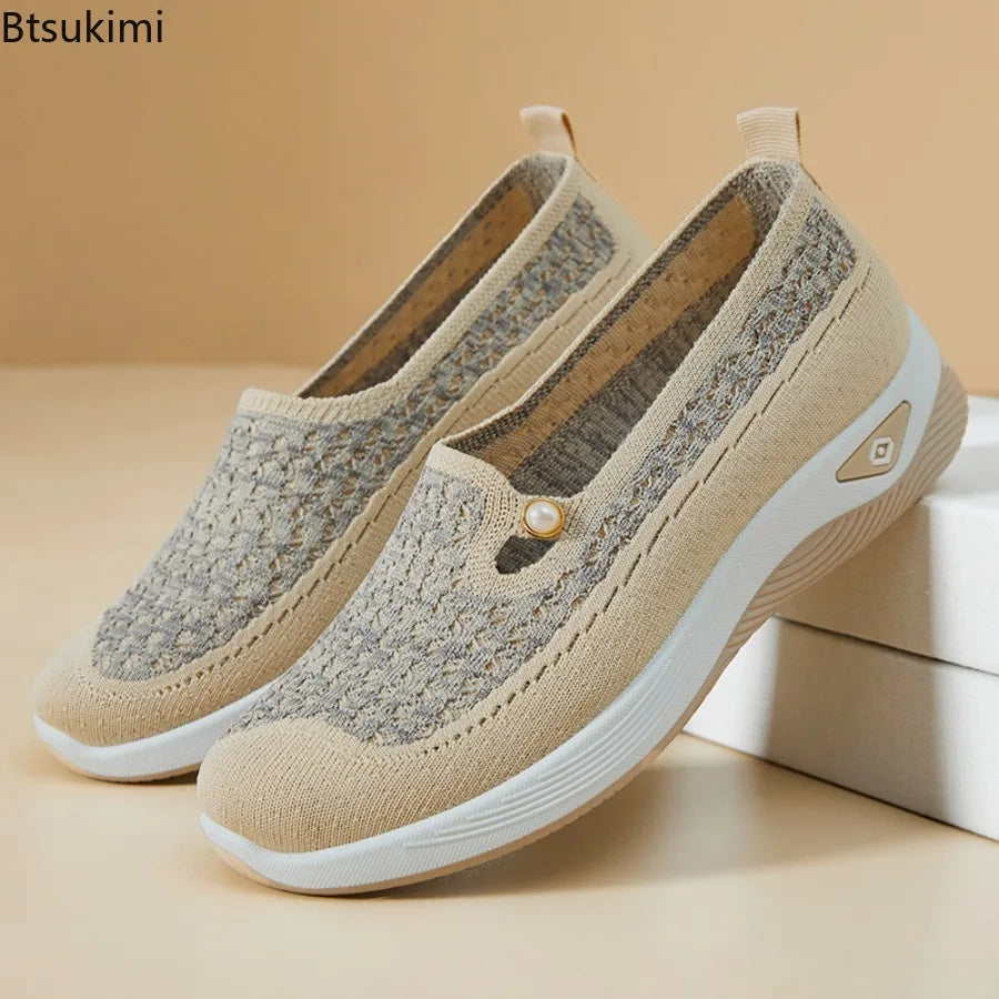 2026 Women's Shoes Stylish Comfortable Casual Loafers Lightweight Moms Fashionable Flats Non Slip New Spring Trendy Sneakers