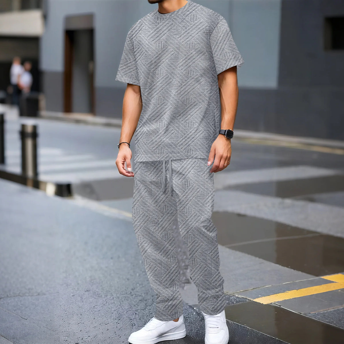 Summer men's new jacquard knitted set: casual and fashionable round-neck T-shirt + trousers, street retro solid-color two-piece